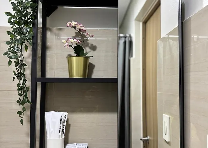 Apartment Cozy Poolview Nest, Moa, Netflix, Manila