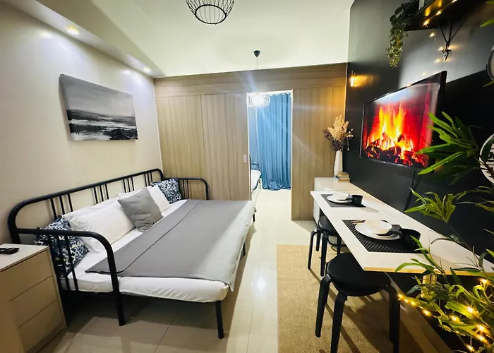 Cozy Poolview Nest, Moa, Netflix, Apartment Manila